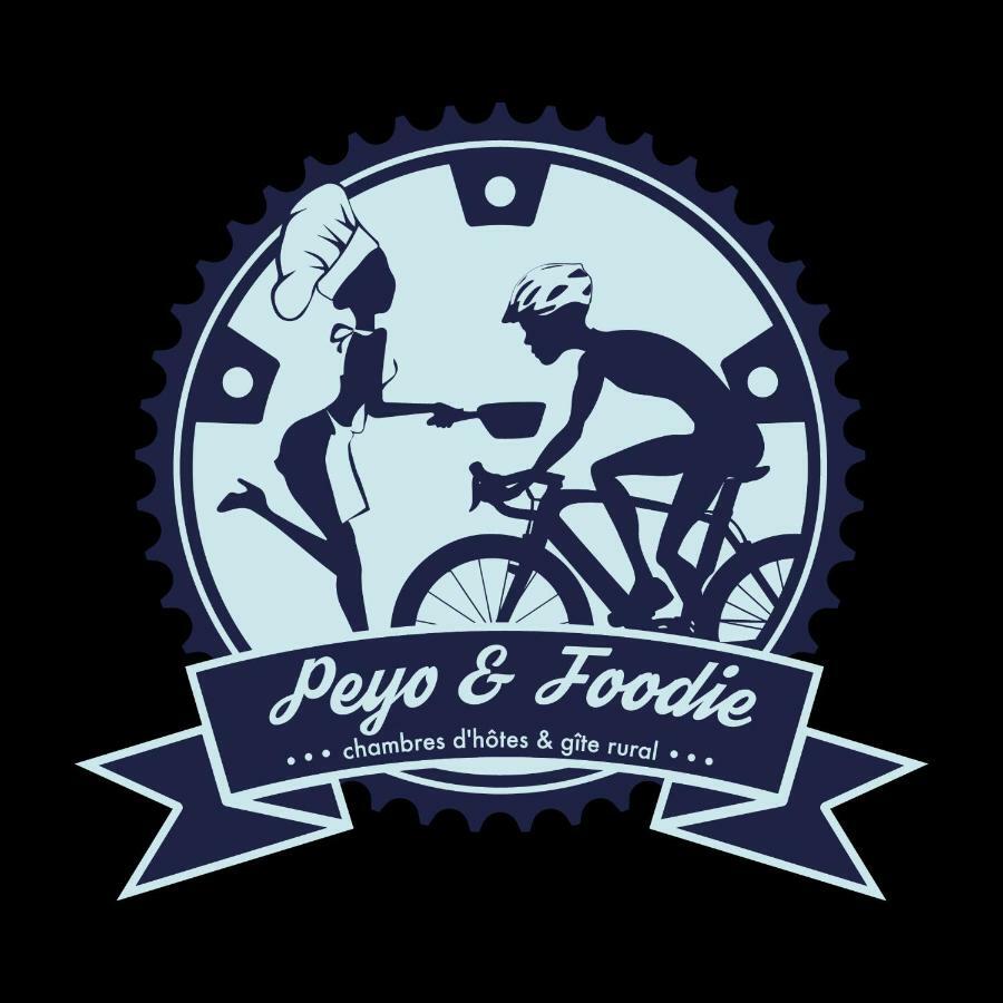 Peyo Et Foodie Escou Exterior photo